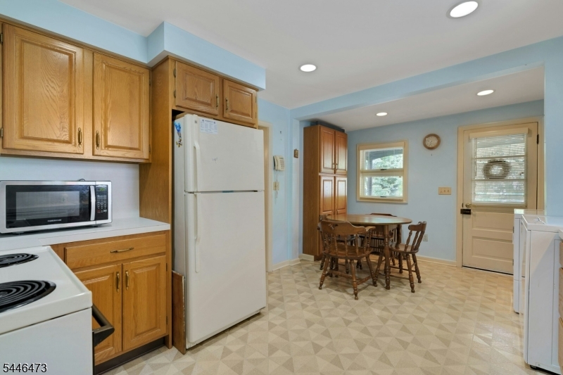 95 Hillcrest Road Watchung, NJ 07069 - Photo 7 of 30
