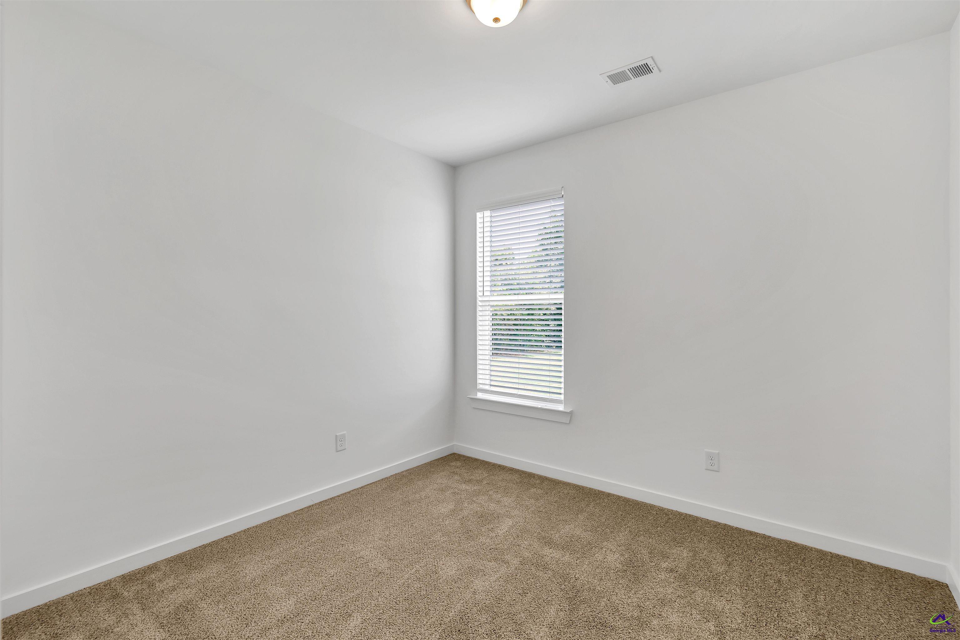 111 Breakwater Way Perry, GA 31069 - Photo 14 of 35 Gallery Image 14