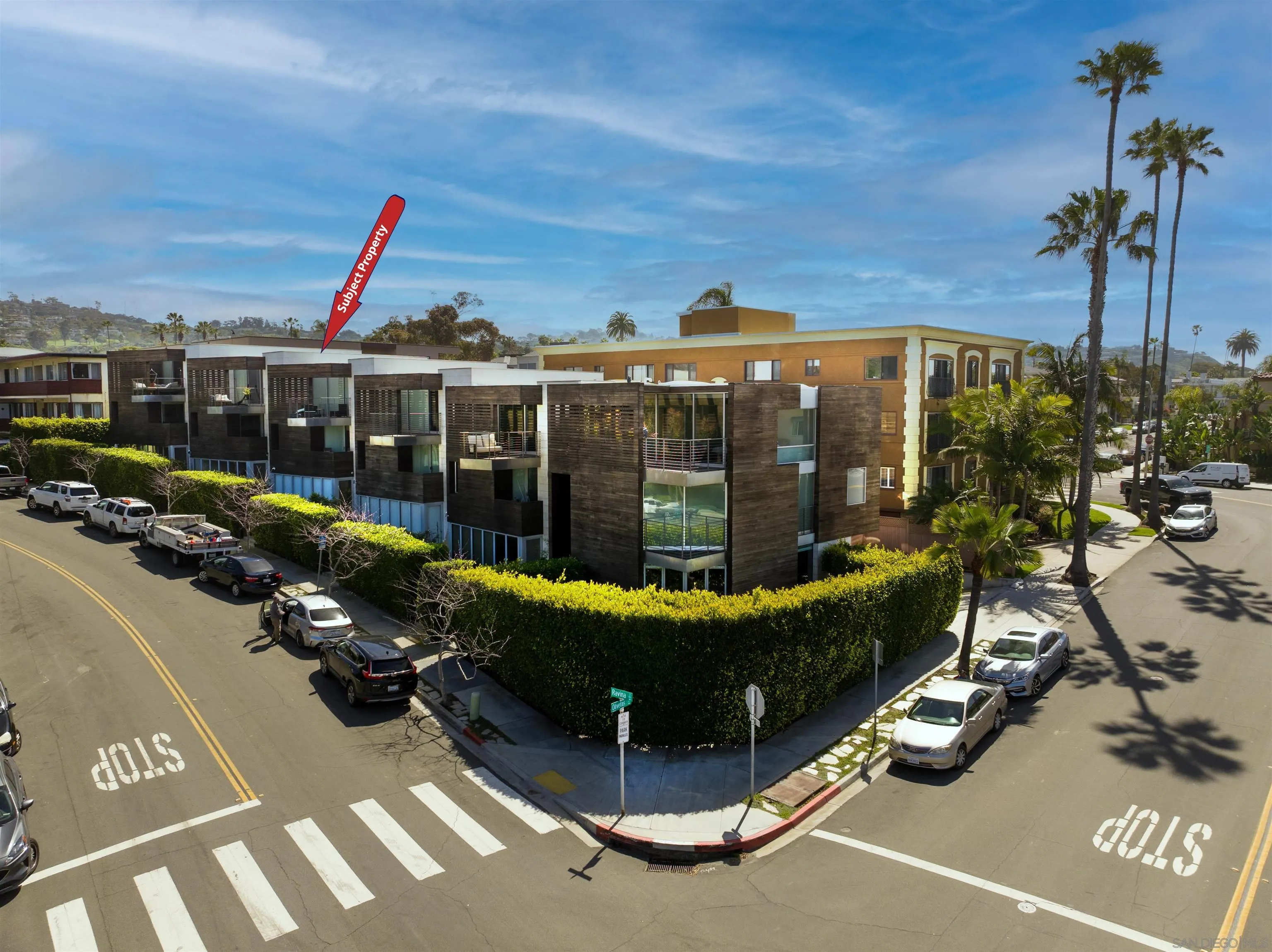 427 Ravina Street La Jolla, CA 92037 - Photo 33 of 36 a view of a building with sitting area