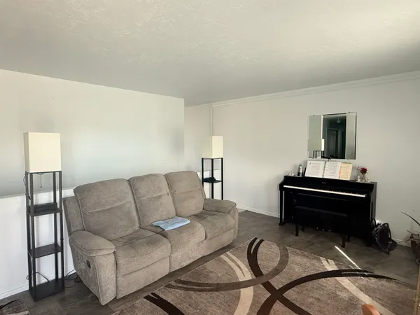 $340,000 | 1500 North Riverbend Drive, Green River, WY 82935