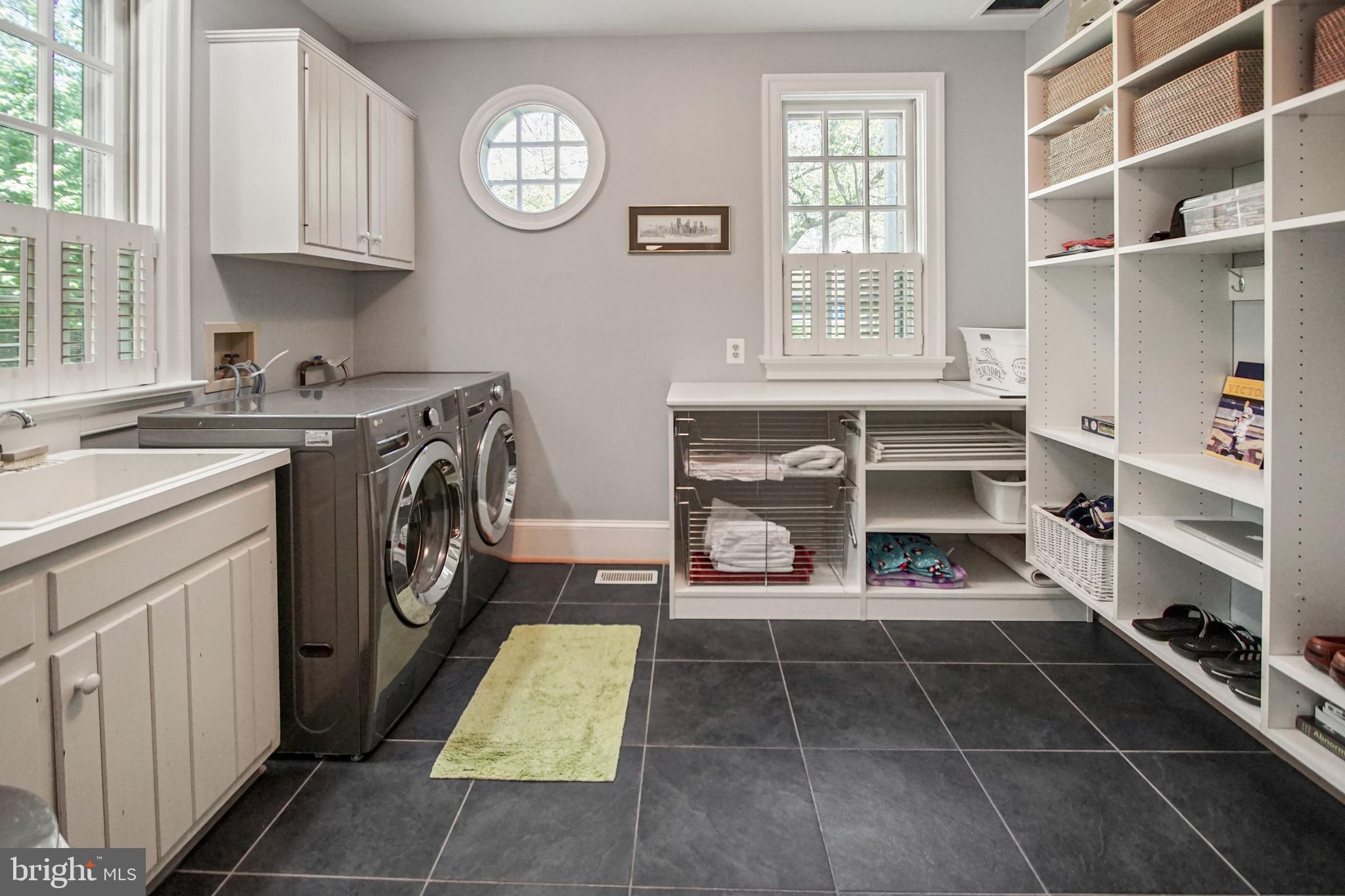 10306 Cutters Lane Potomac, MD 20854 - Photo 16 of 58 Mudroom and laundry room