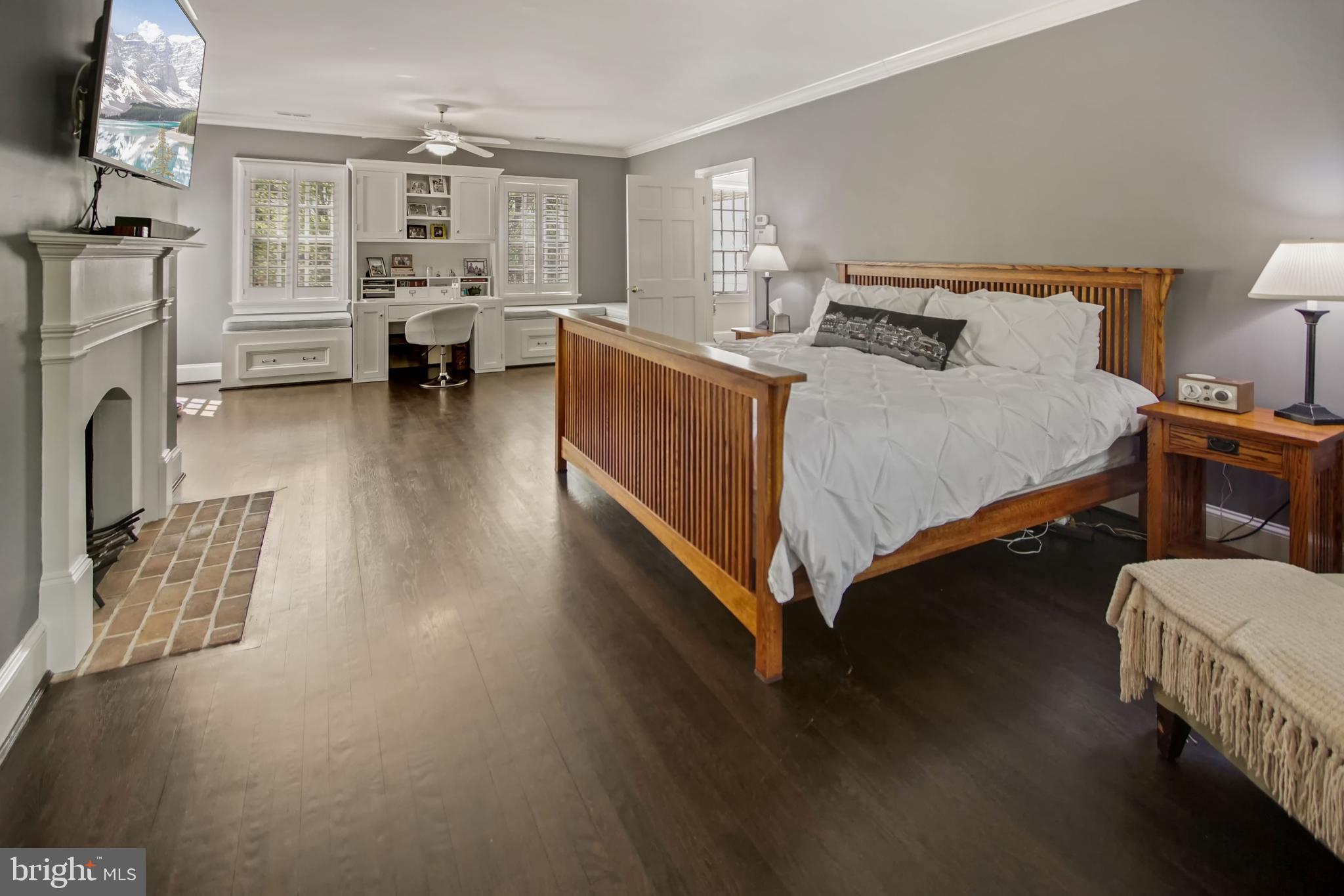 10306 Cutters Lane Potomac, MD 20854 - Photo 18 of 58 EXPANSIVE owner's suite w/fireplace