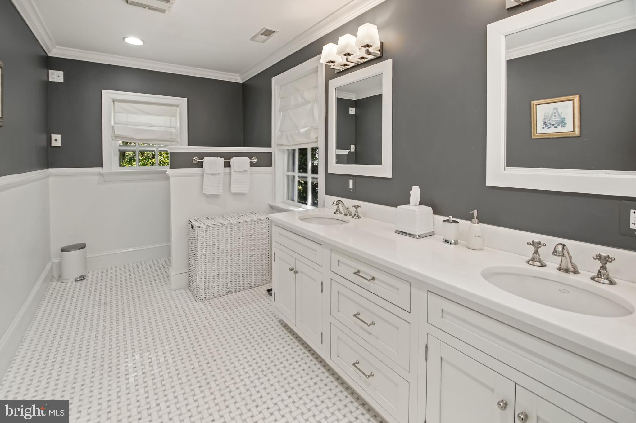 10306 Cutters Lane Potomac, MD 20854 - Photo 22 of 58 Another view of the owner's bath