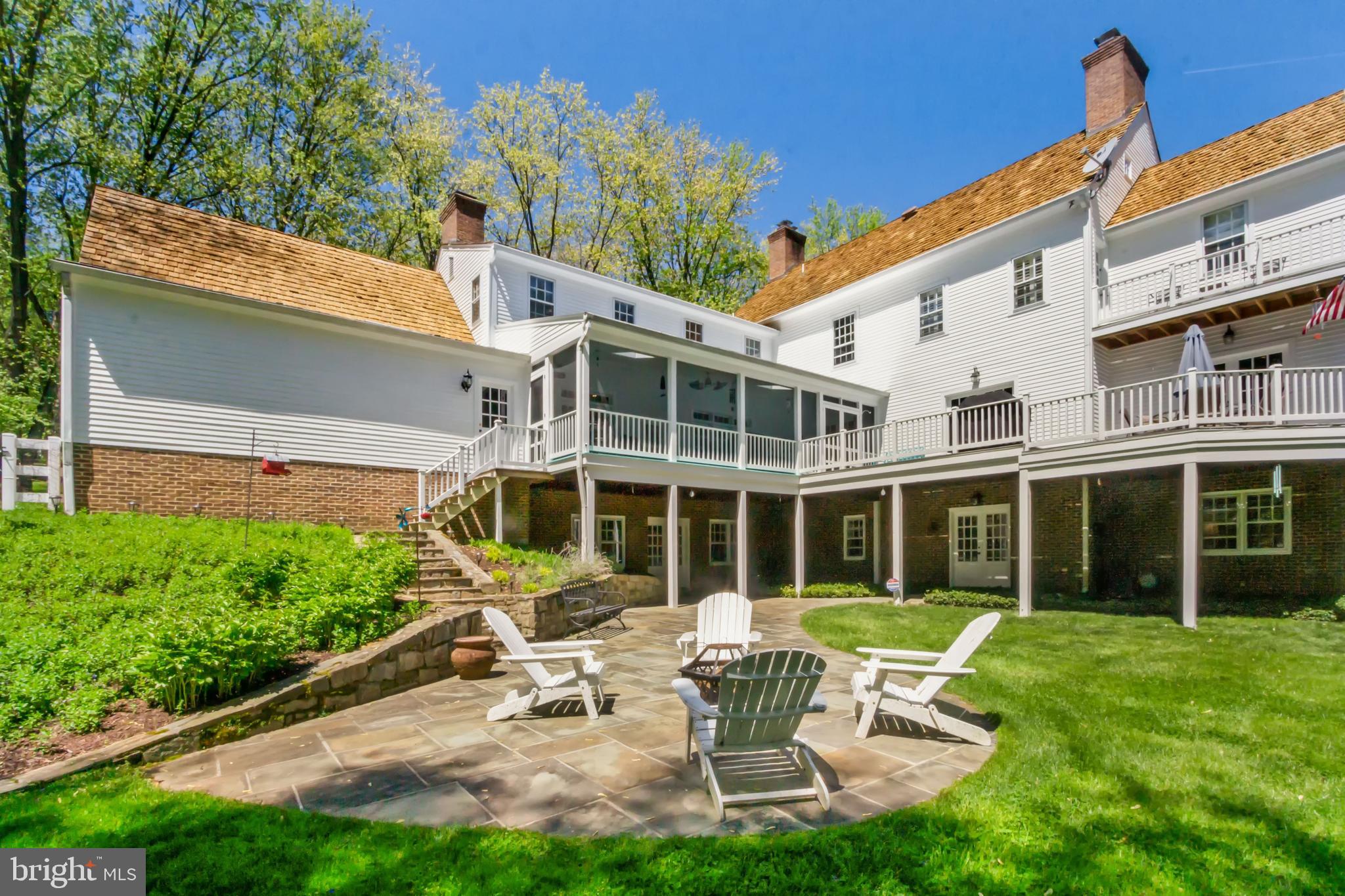 10306 Cutters Lane Potomac, MD 20854 - Photo 51 of 58 Rear elevation