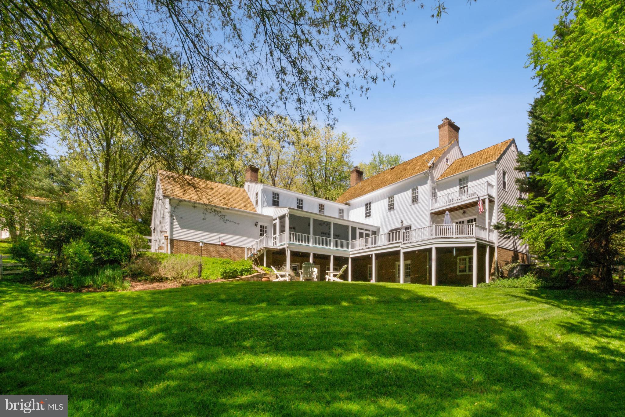 10306 Cutters Lane Potomac, MD 20854 - Photo 52 of 58 Rear elevation
