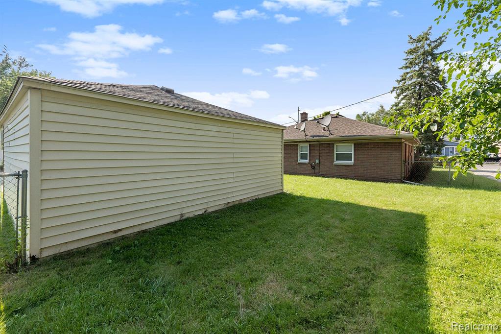 4467 West 14 Mile Road Royal Oak, MI 48073 - Photo 6 of 21
