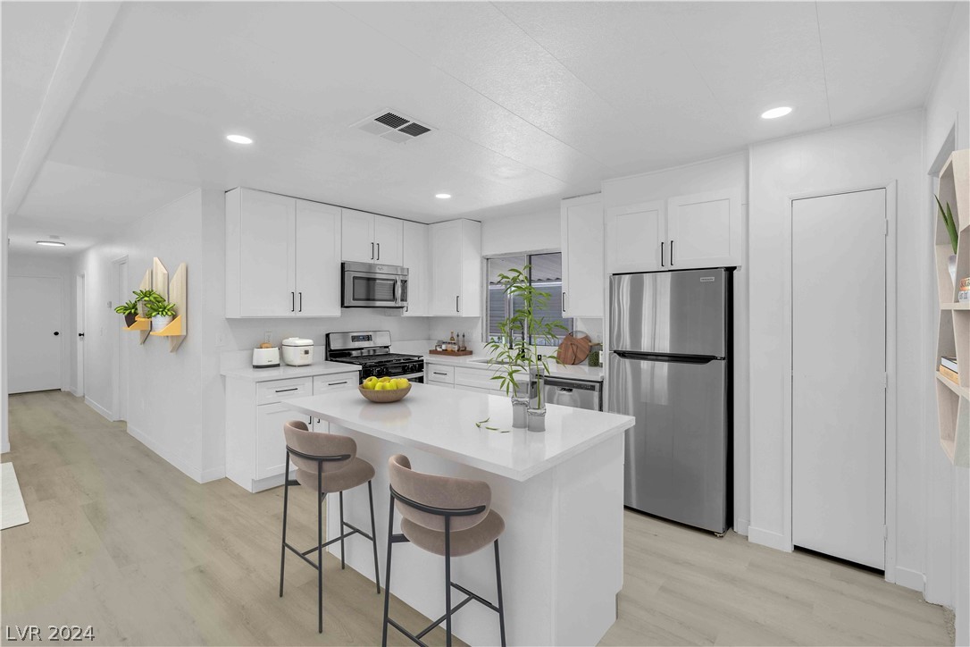 4564 Royal Ridge Way Las Vegas, NV 89103 - Photo 13 of 54 Gallery Image 13