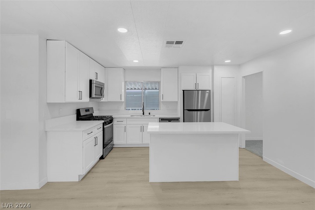 4564 Royal Ridge Way Las Vegas, NV 89103 - Photo 16 of 54 Gallery Image 16