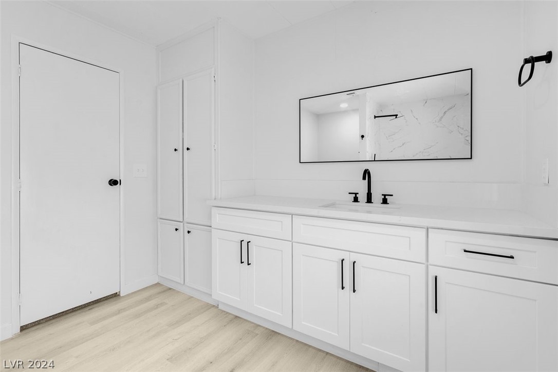4564 Royal Ridge Way Las Vegas, NV 89103 - Photo 29 of 54 Gallery Image 29