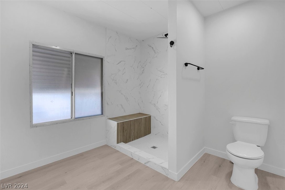 4564 Royal Ridge Way Las Vegas, NV 89103 - Photo 32 of 54 Gallery Image 32