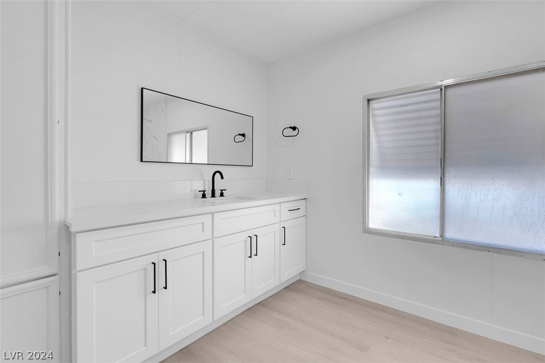 4564 Royal Ridge Way Las Vegas, NV 89103 - Photo 33 of 54 Gallery Image 33
