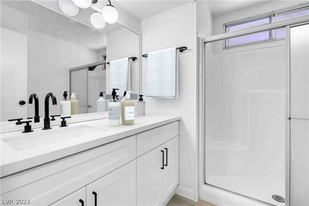 4564 Royal Ridge Way Las Vegas, NV 89103 - Photo 36 of 54 Gallery Image 36