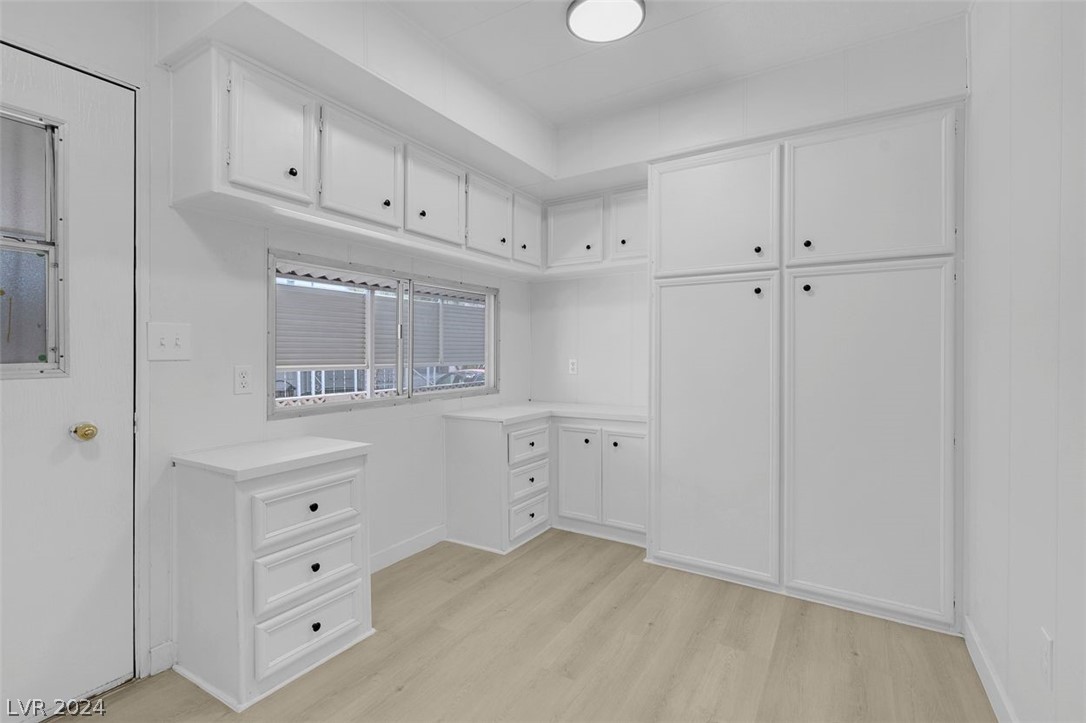 4564 Royal Ridge Way Las Vegas, NV 89103 - Photo 40 of 54 Gallery Image 40