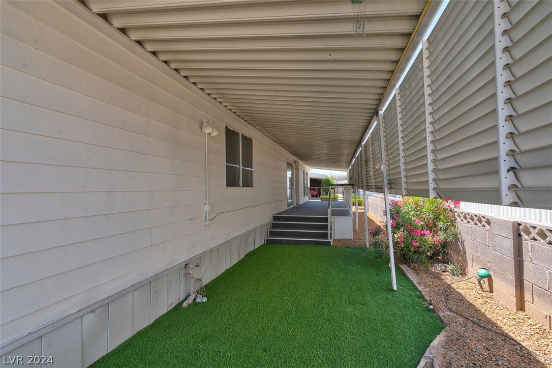 4564 Royal Ridge Way Las Vegas, NV 89103 - Photo 46 of 54 Gallery Image 46