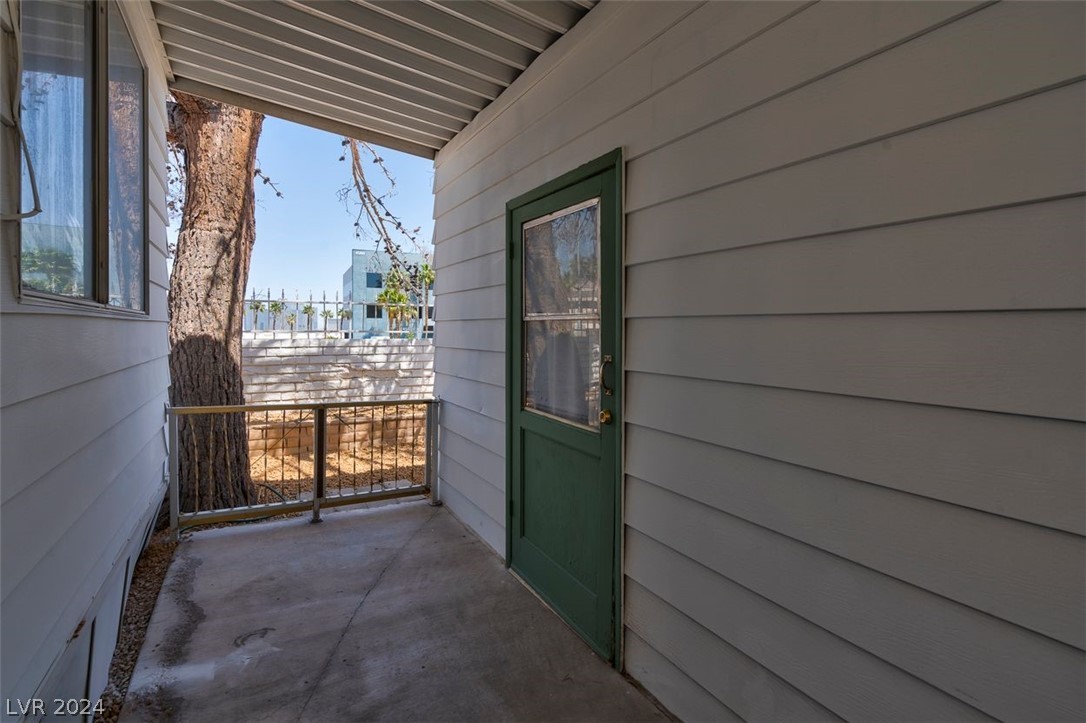 4564 Royal Ridge Way Las Vegas, NV 89103 - Photo 47 of 54 Gallery Image 47