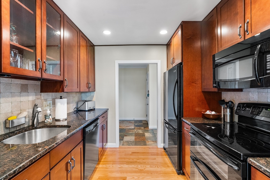 176 Mill Road, Unit 4BU Falmouth, MA 02540 - Photo 8 of 26 Gallery Image 8
