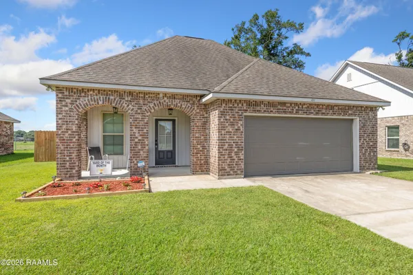 $1,900 | 121 Gentle Cres Lane, Lafayette, LA 70506