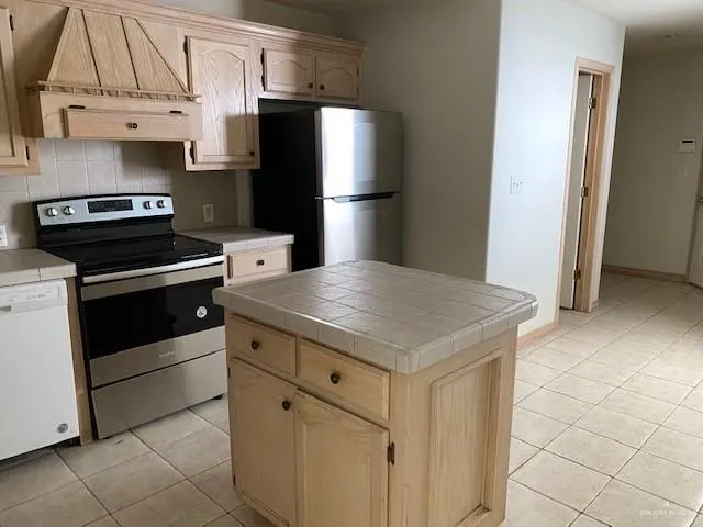 $1,500 | 2408 North I Street, McAllen, TX 78501