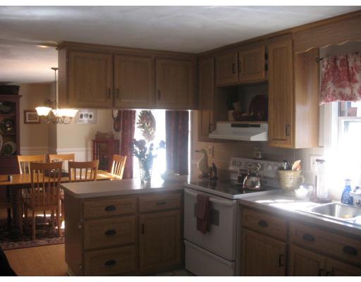 2 Topeka Road Chelmsford, MA 01824 - Photo 4 of 19