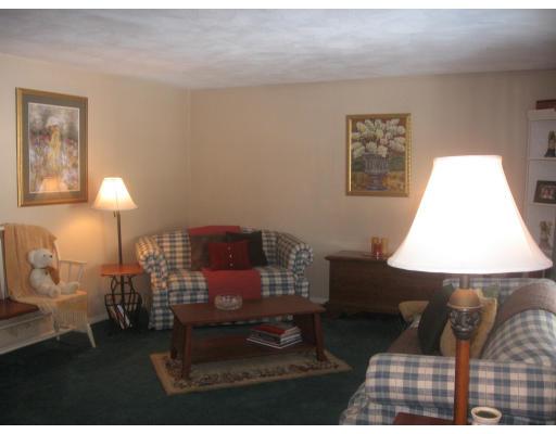 2 Topeka Road Chelmsford, MA 01824 - Photo 8 of 19