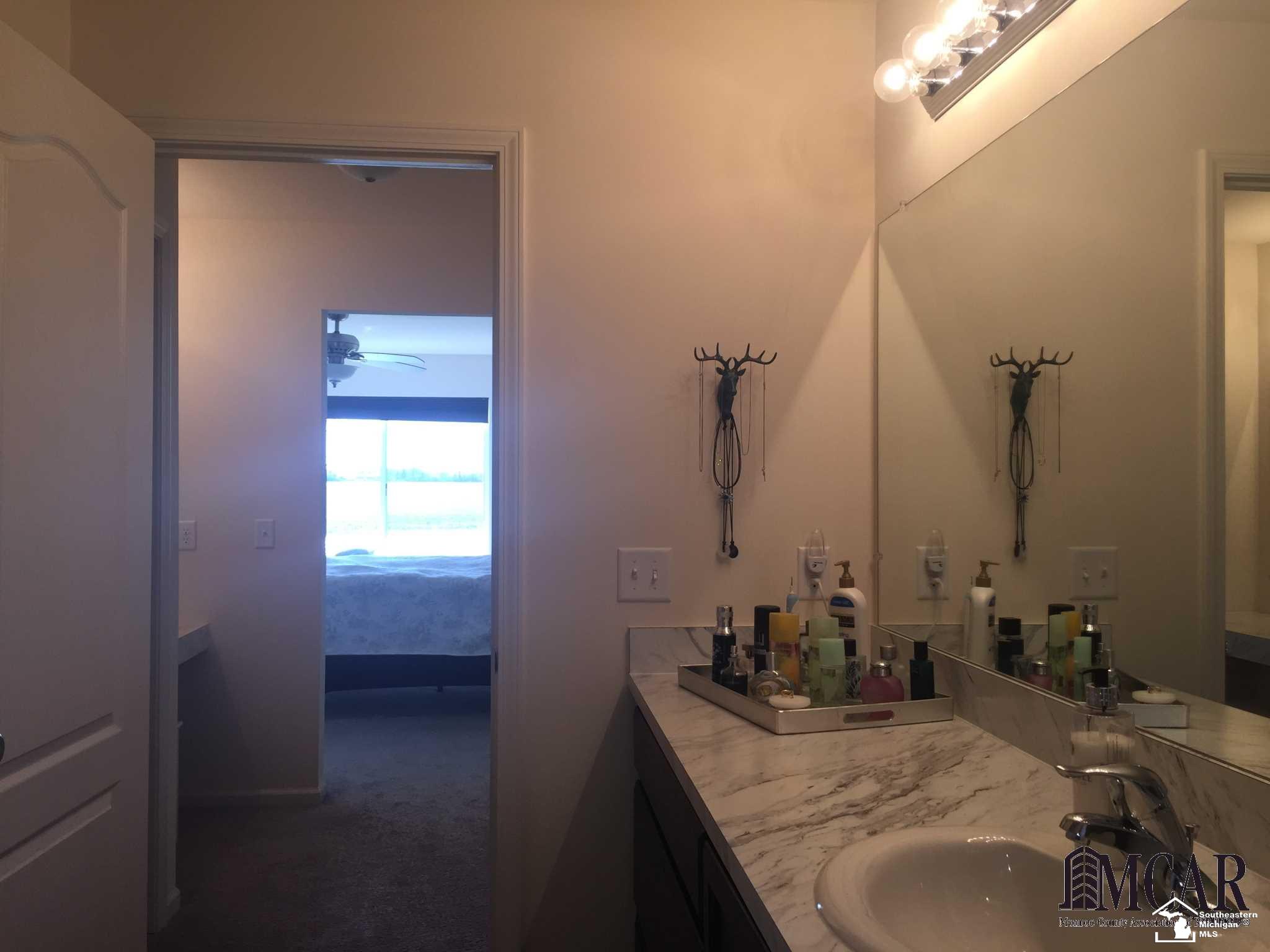 9385 Maple Ridge Drive Newport, MI 48166 - Photo 25 of 40 21440957-25.JPG