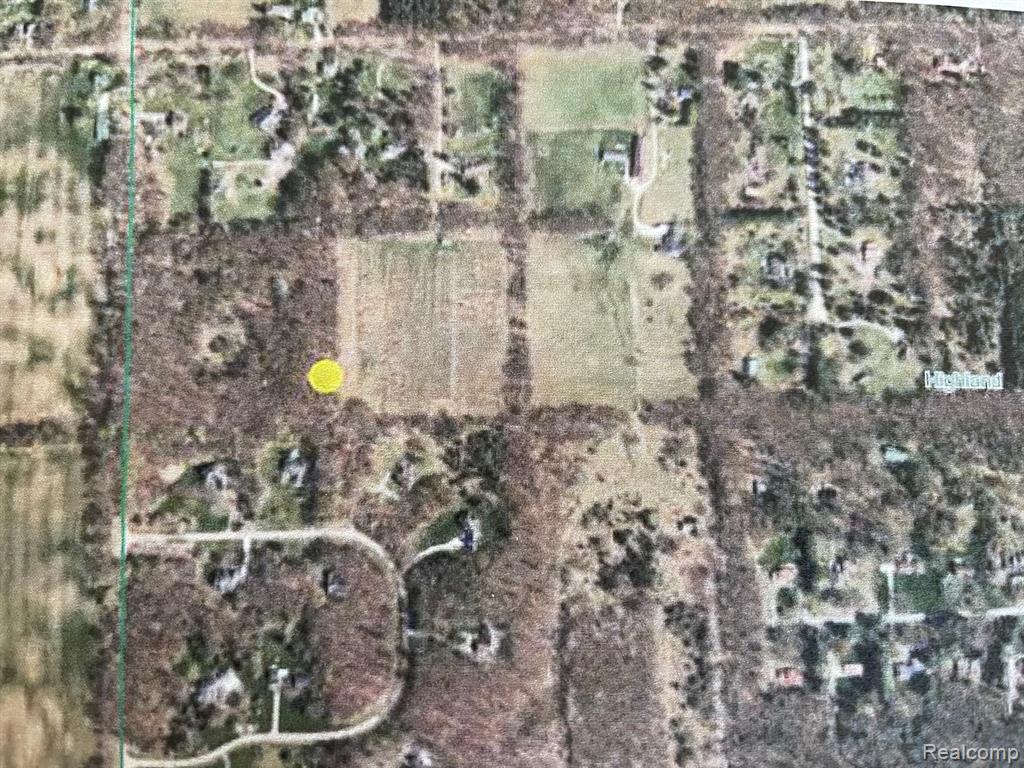 8 North Tipsico Lake Road Highland, MI 48357 - Photo 7 of 18