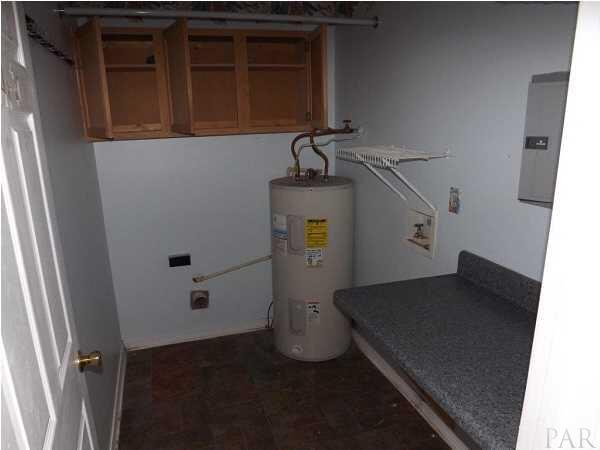 5538 Allie Rae Street Milton, FL 32570 - Photo 17 of 24 Inside Laundry Room