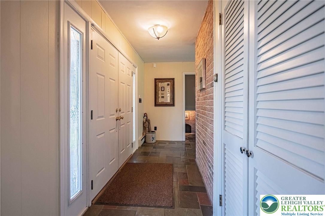 270 Bierys Bridge Road Bethlehem, PA 18017 - Photo 18 of 87