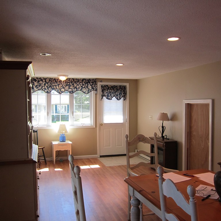 28 Harrington Road Chicopee, MA 01020 - Photo 4 of 25 Gallery Image 4