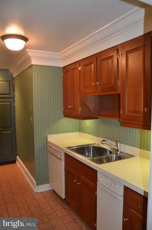 $375,000 | 117 East Dover Street, Unit 406, Easton, MD 21601