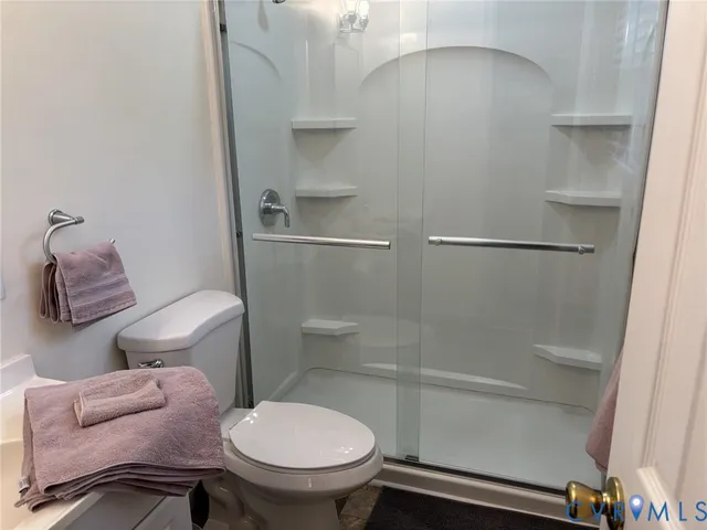 $3,200 | 3856 River Road West, Goochland, VA 23063