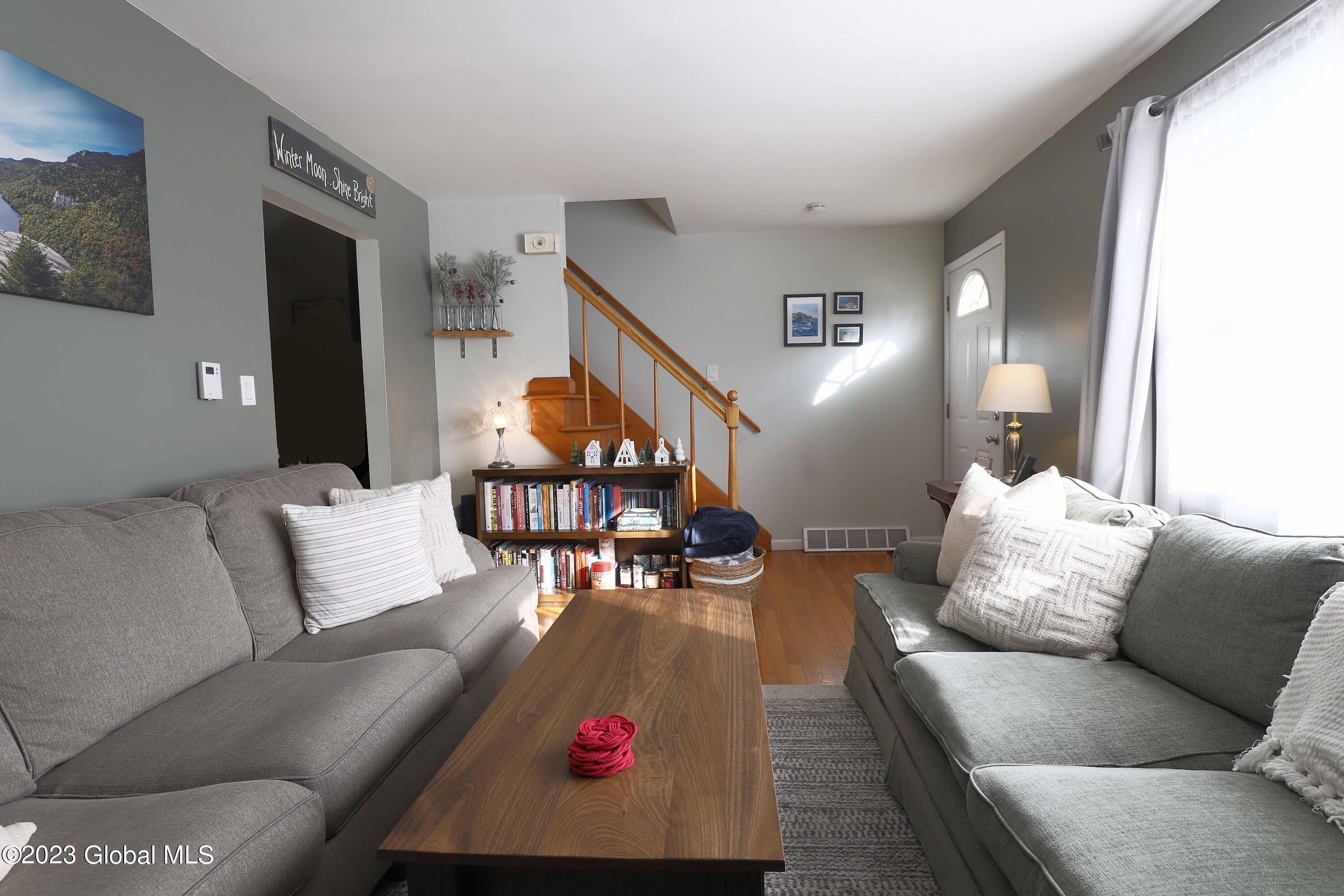 223 B Osborne Road Colonie, NY 12205 - Photo 18 of 25 Livingroom1