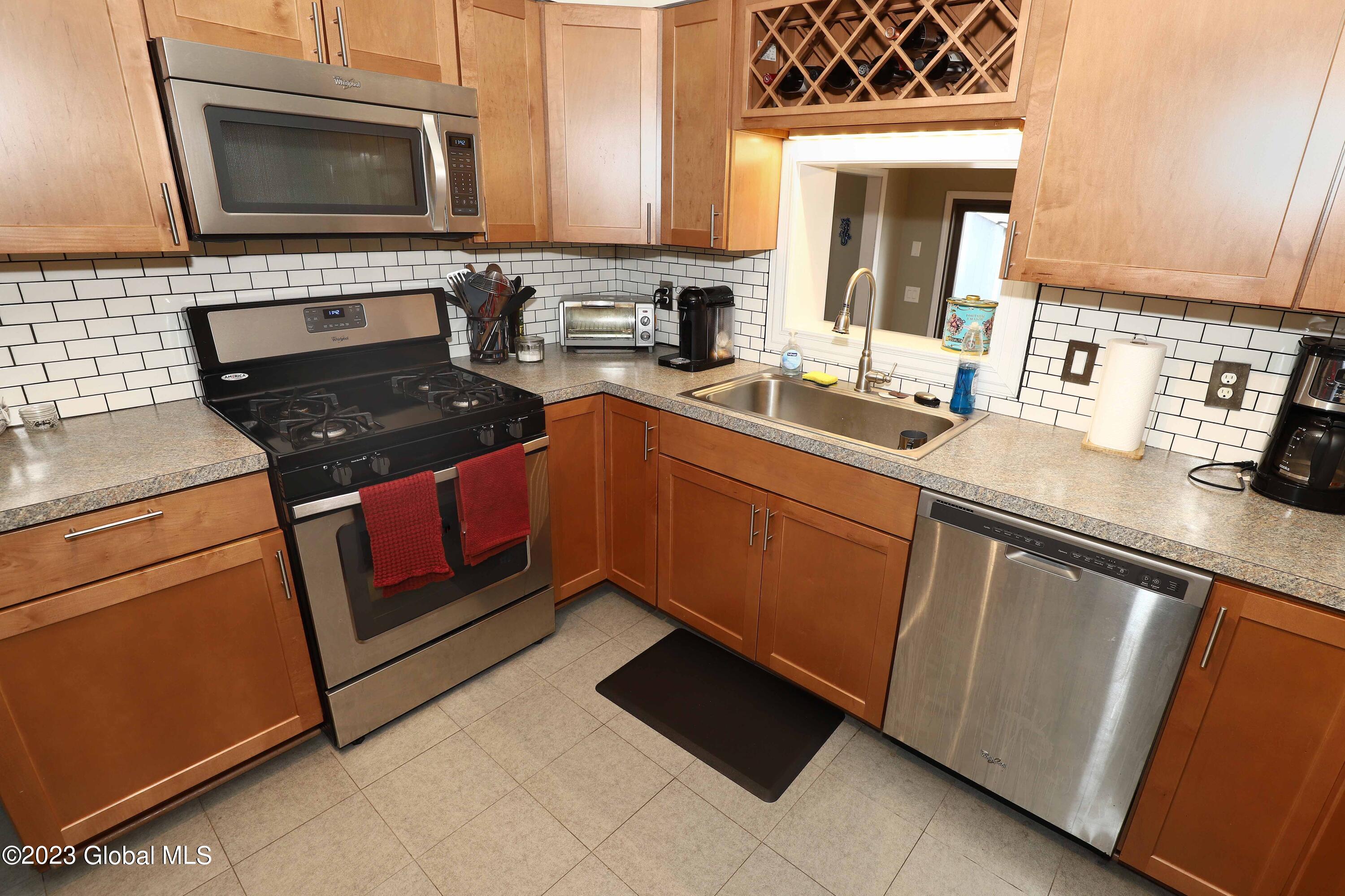223 B Osborne Road Colonie, NY 12205 - Photo 23 of 25 stove microwave sink dishwasher