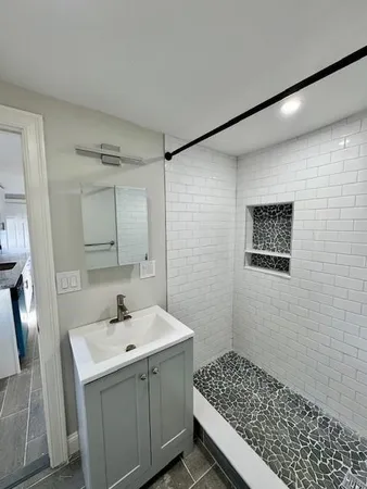 $4,000 | 71 East George Street, Unit 1, Providence, RI 02906