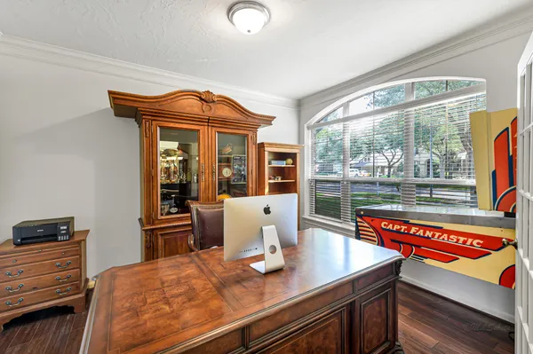 $690,000 | 1302 Lake Grayson Drive, Katy, TX 77494