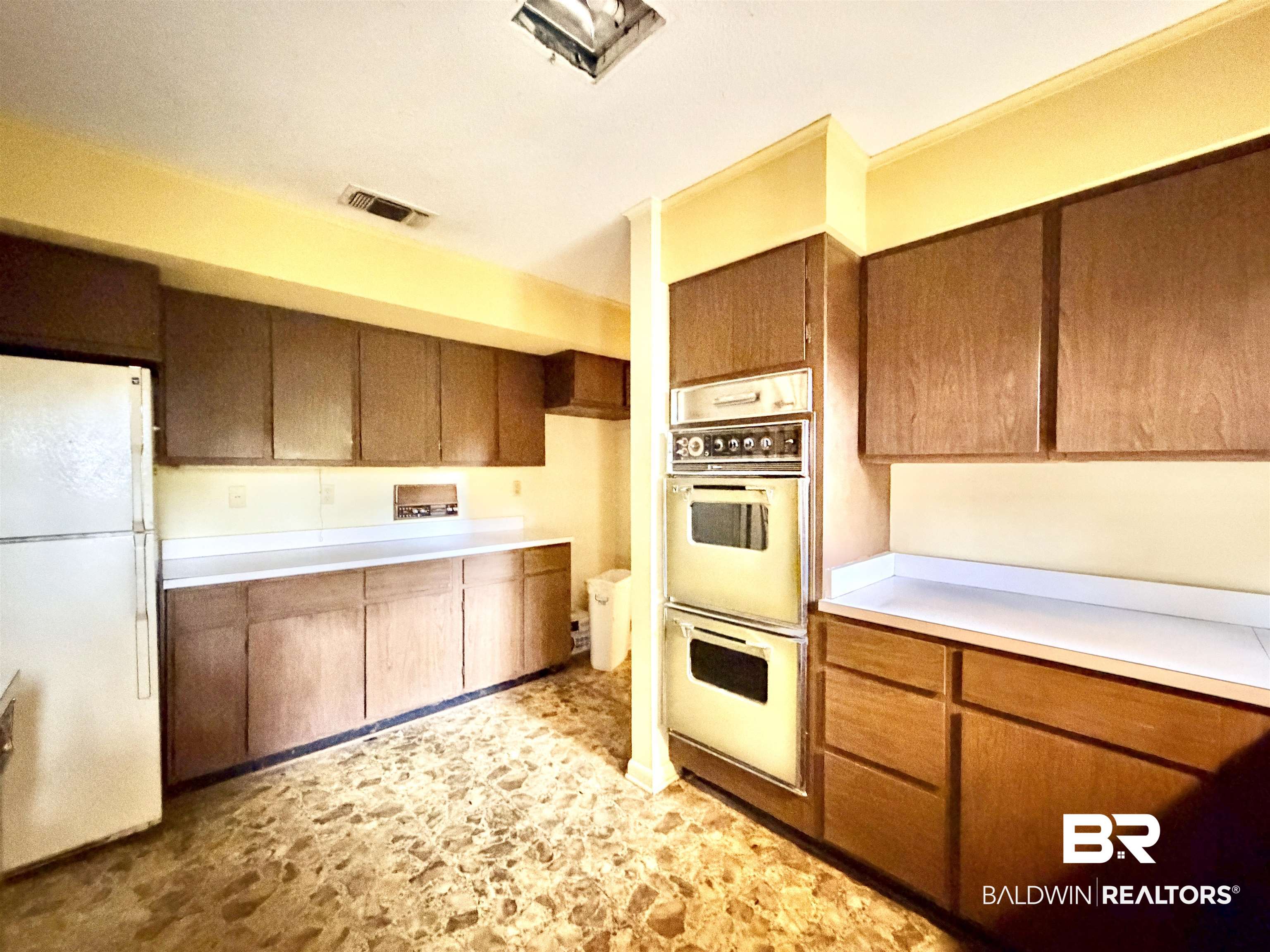 605 East Cumberland Road Mobile, AL 36608 - Photo 25 of 87