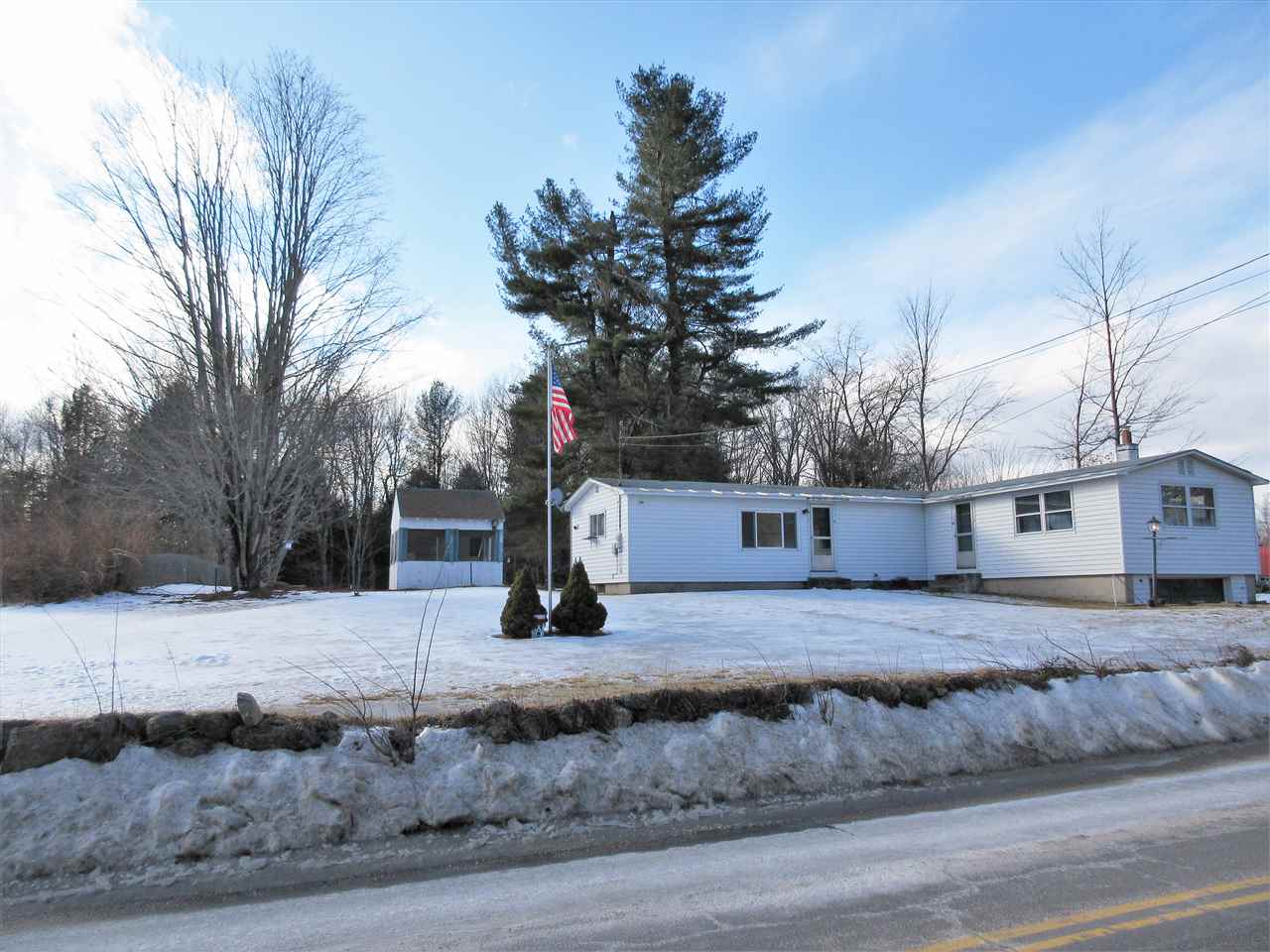 14 Deering Center Road Deering, NH 03244 - Photo 1 of 23