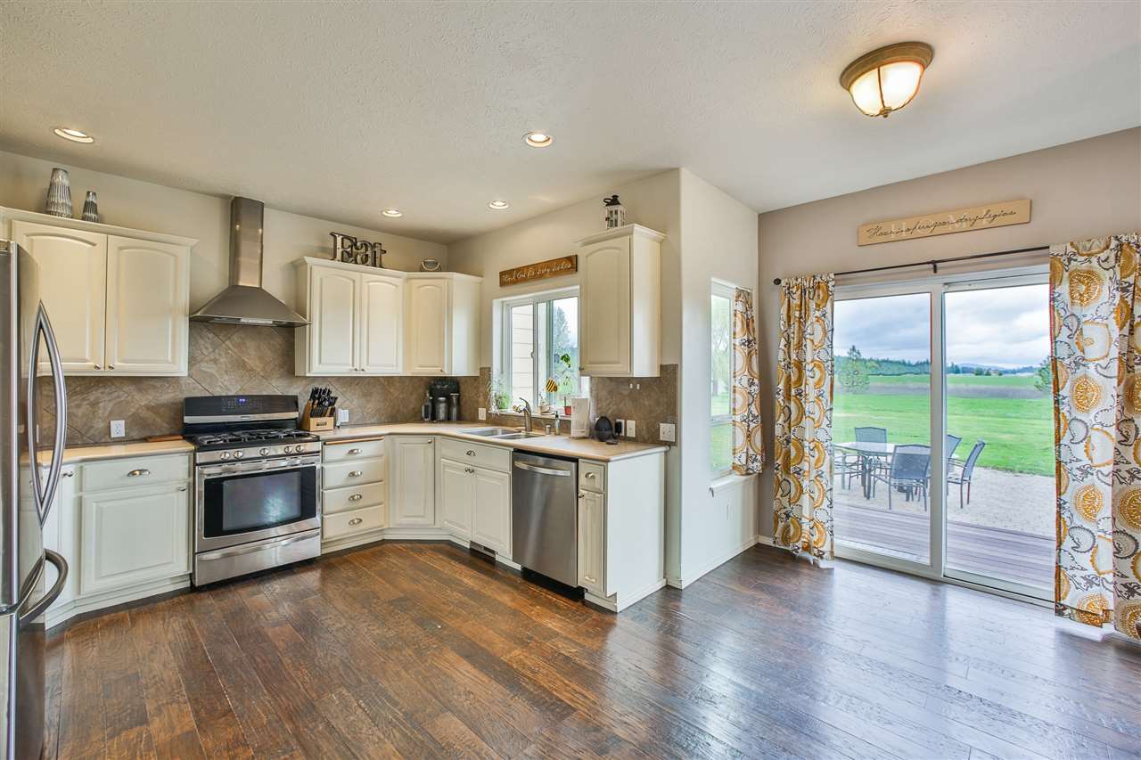 24702 North Spotted Road Deer Park, WA 99006 - Photo 7 of 20