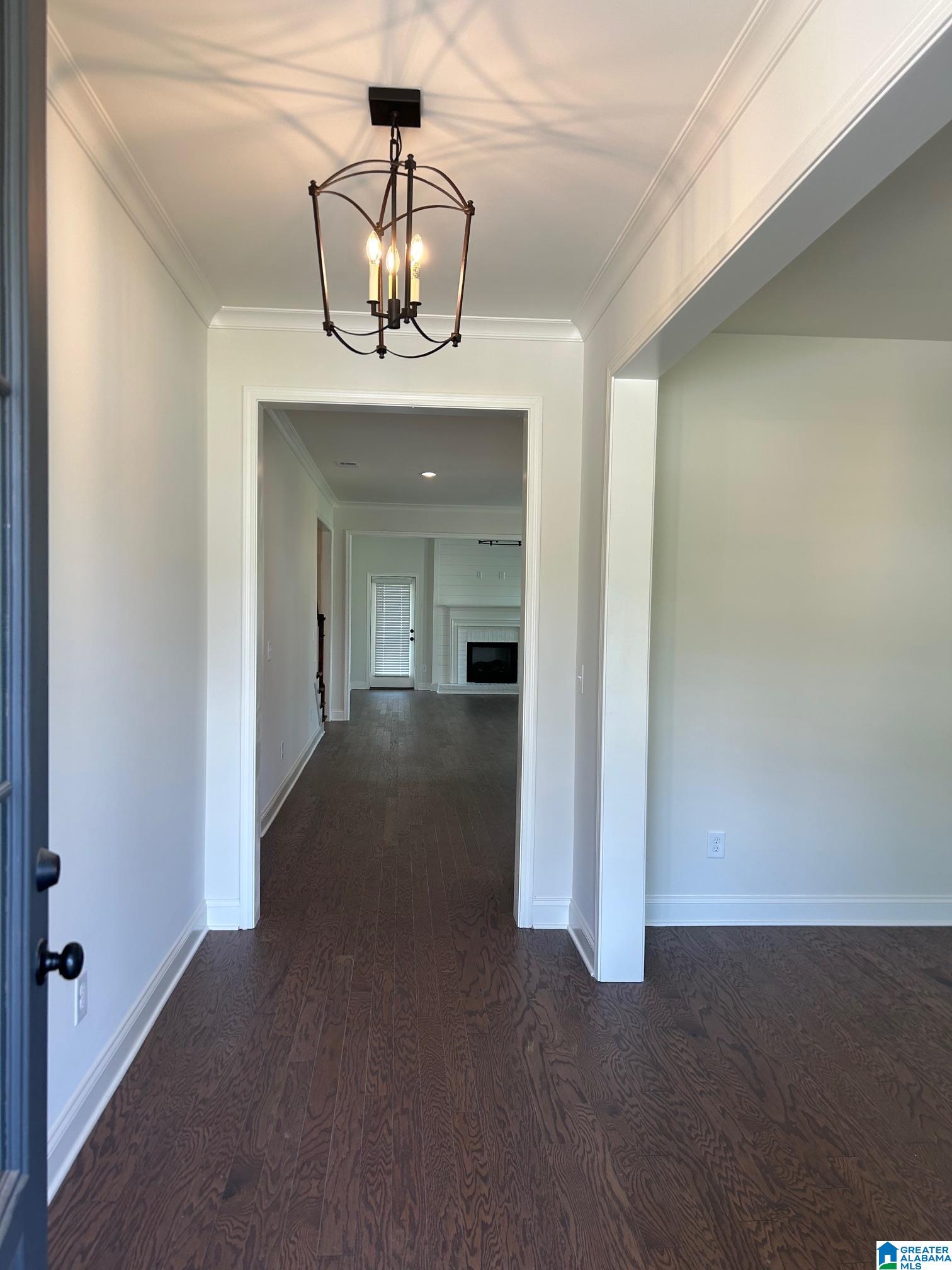 305 Cornwall Drive Alabaster, AL 35114 - Photo 5 of 32