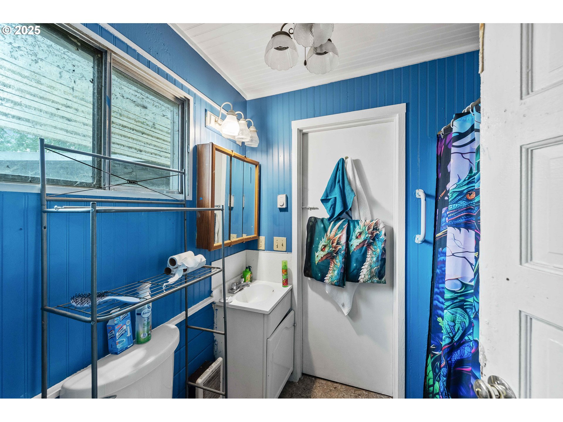 51014 Dement Creek Road Myrtle Point, OR 97458 - Photo 16 of 38