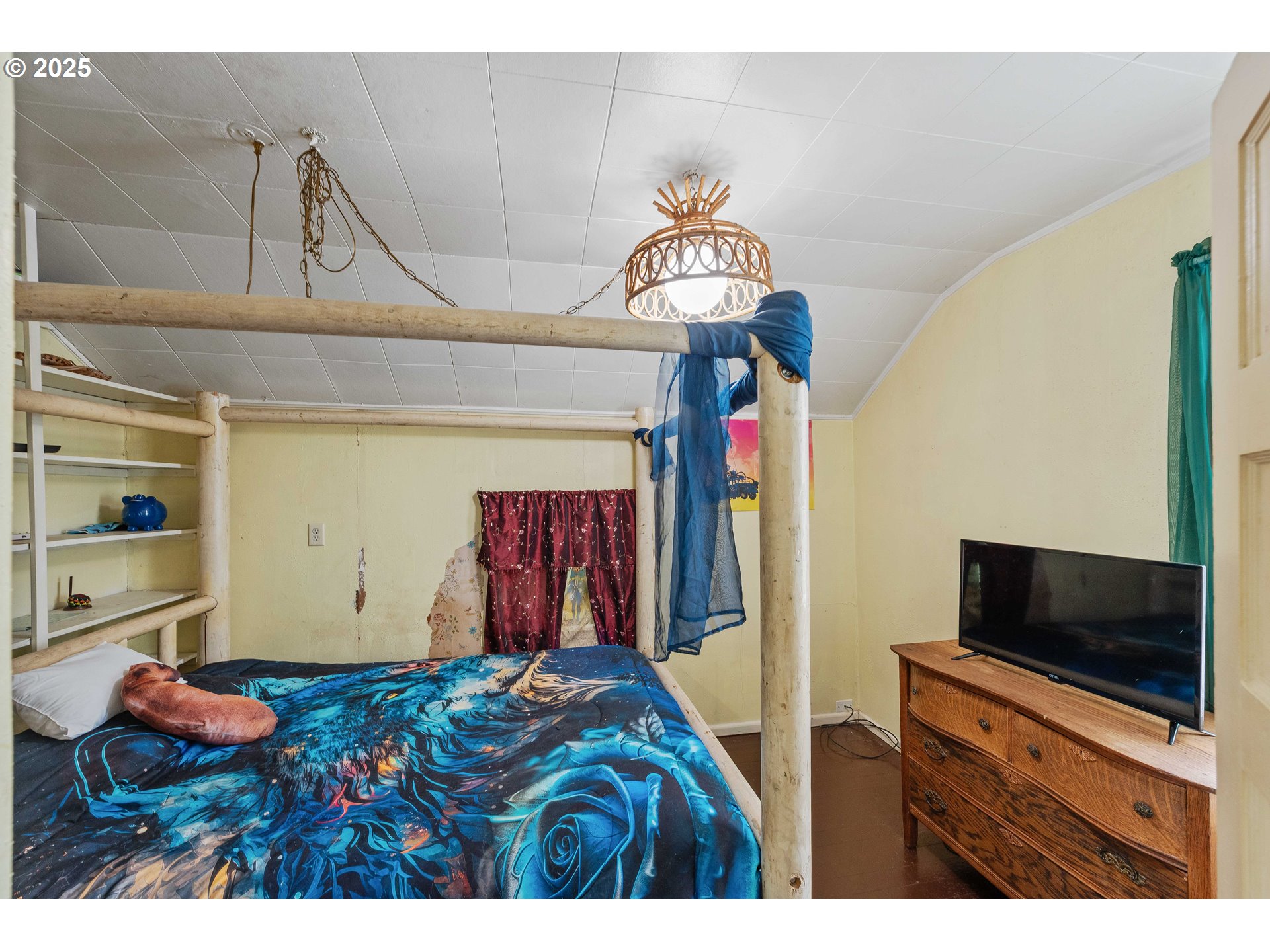 51014 Dement Creek Road Myrtle Point, OR 97458 - Photo 23 of 38