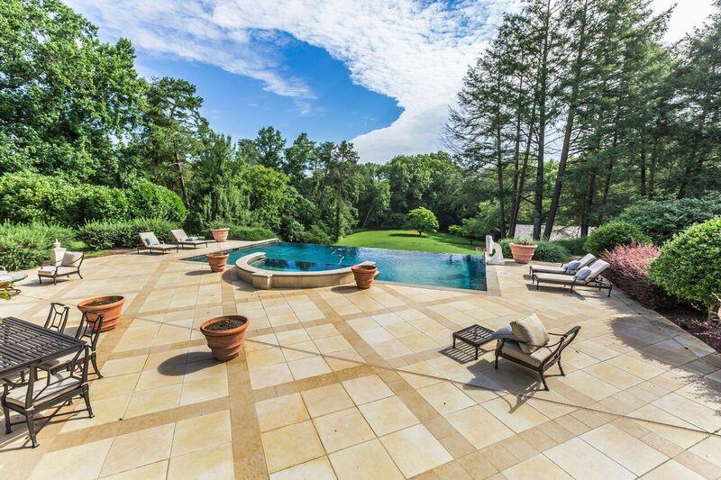2130 Duncan Road Knoxville, TN 37919 - Photo 34 of 38 pool area