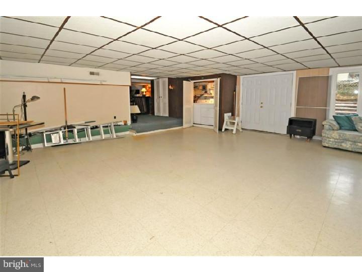 813 Orlando Road Cherry Hill, NJ 08034 - Photo 11 of 24 Great Room