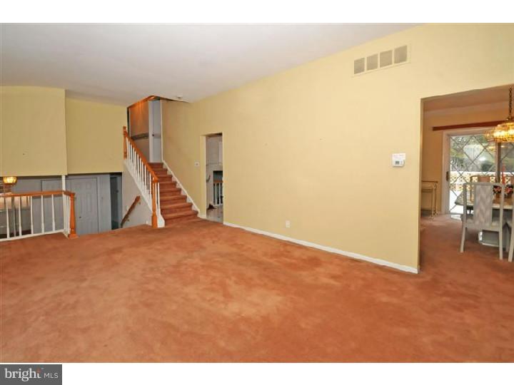 813 Orlando Road Cherry Hill, NJ 08034 - Photo 24 of 24 Living Room