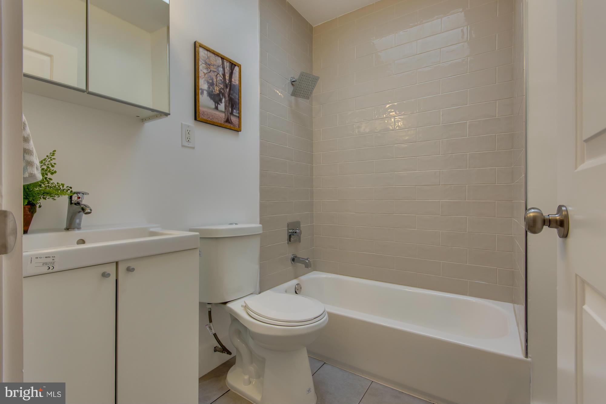 2125 4th Street Northeast Washington, DC 20002 - Photo 20 of 25 Bath