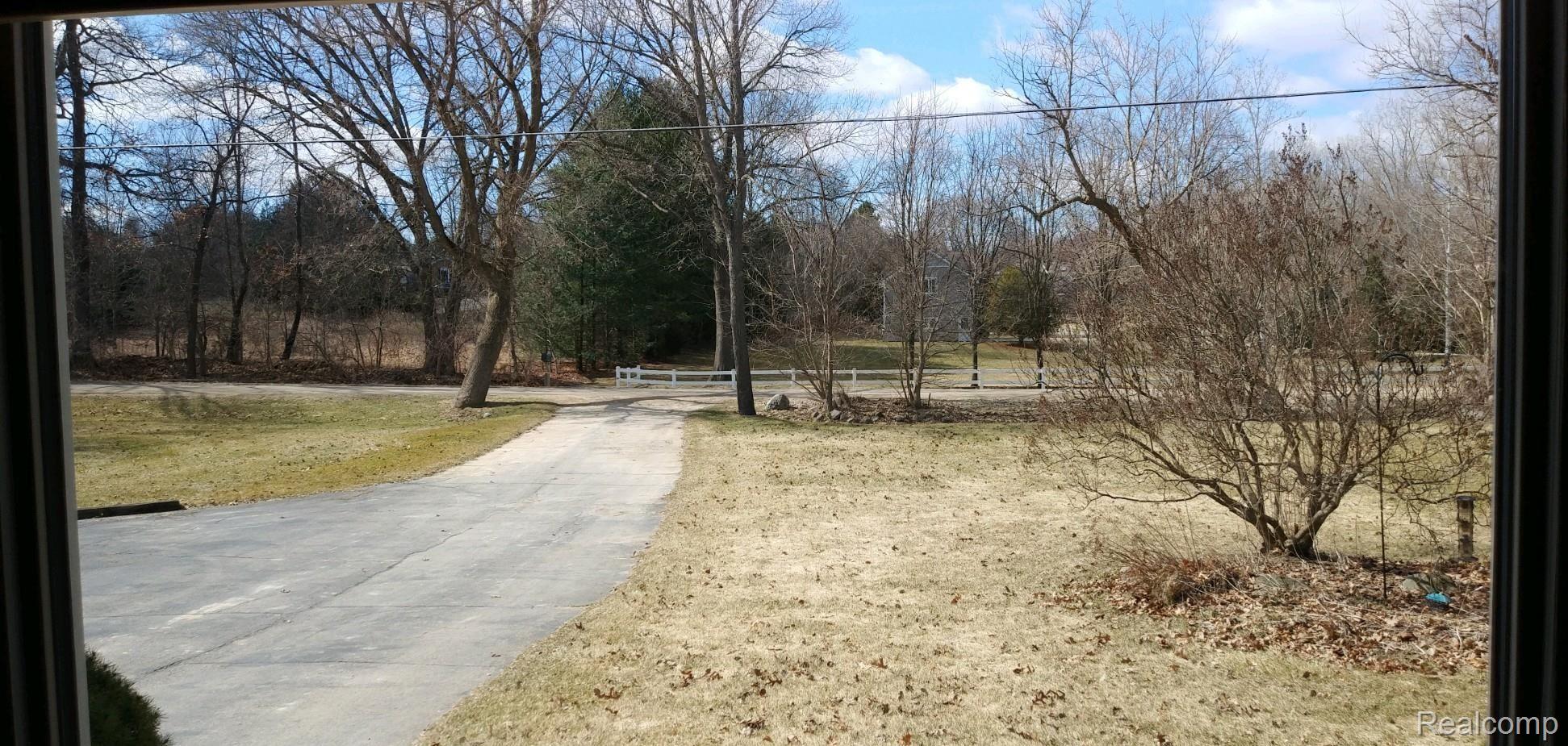 2975 Ford Road White Lake, MI 48383 - Photo 23 of 23 IMG_0871.JPG