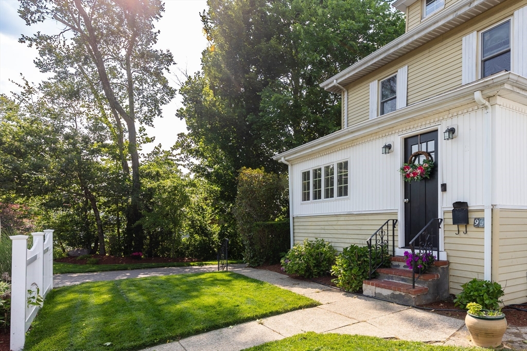 95 Walpole Street Canton, MA 02021 - Photo 3 of 34 Gallery Image 3