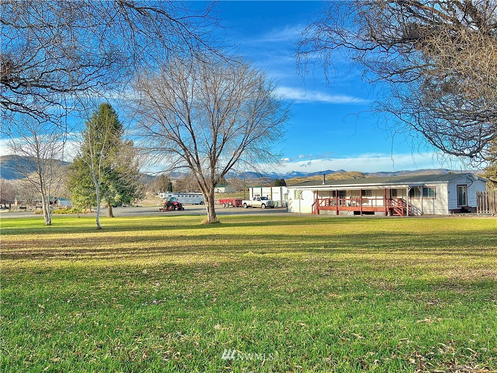53 Woods Road Omak, WA 98841 - Photo 2 of 40