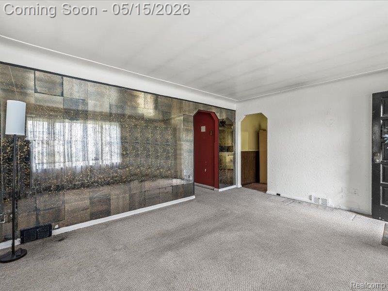 2229 East Eight Mile Road Grosse Pointe, MI 48236 - Photo 6 of 20