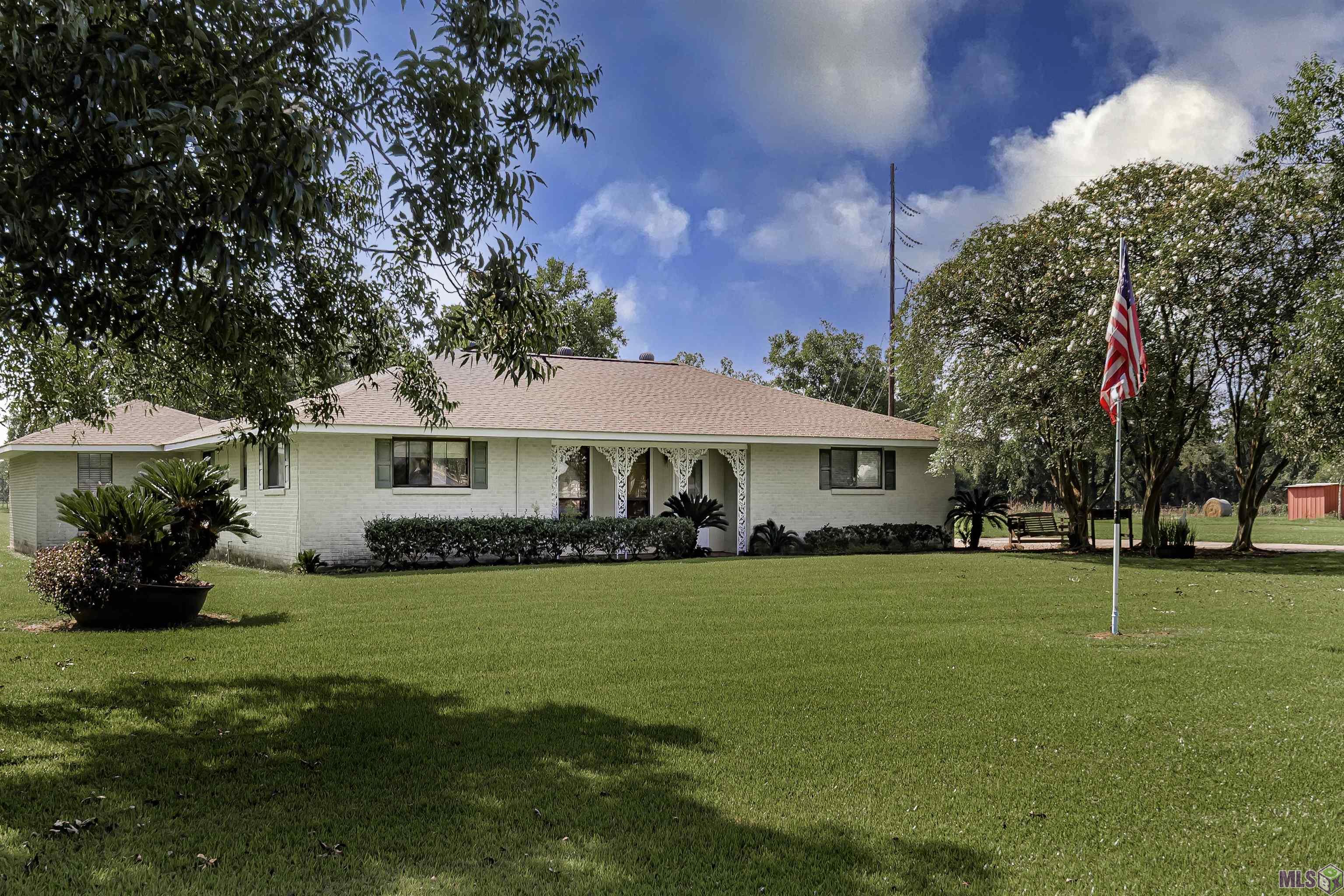 8784 Island Road Ventress, LA 70783 - Photo 1 of 31